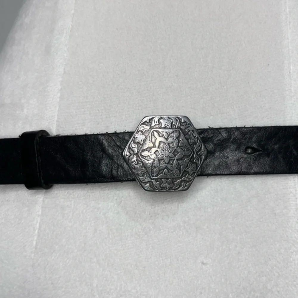 Vintage Nordstrom Ibel Pewter Buckle Black Leather Belt Made In Italy 32